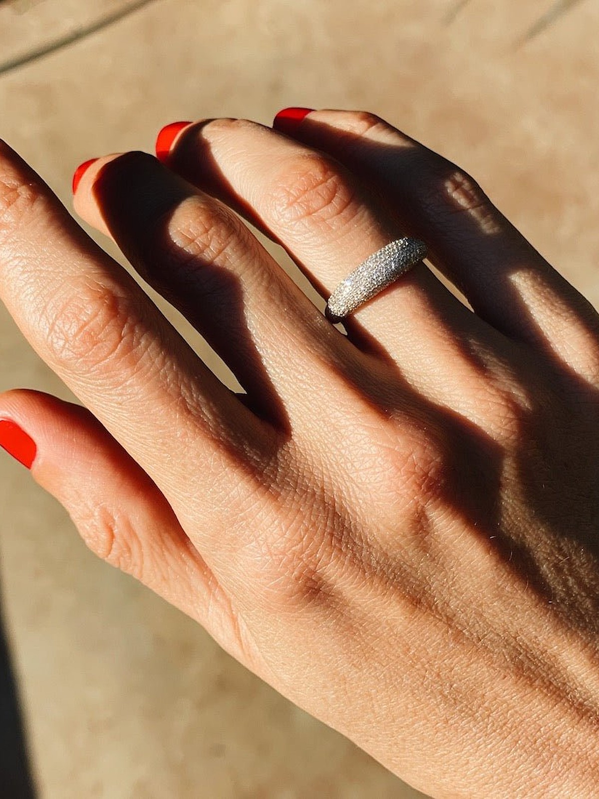 Thin Balloon Ring with White Pavé Diamonds